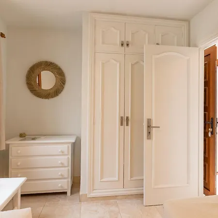 Aparthotel Beautiful 4 Bedroom House With Phenomenal Golf And Mountain Views