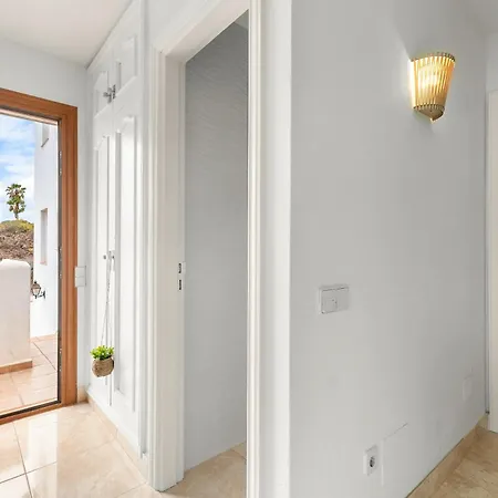 Beautiful 4 Bedroom House With Phenomenal Golf And Mountain Views Aparthotel