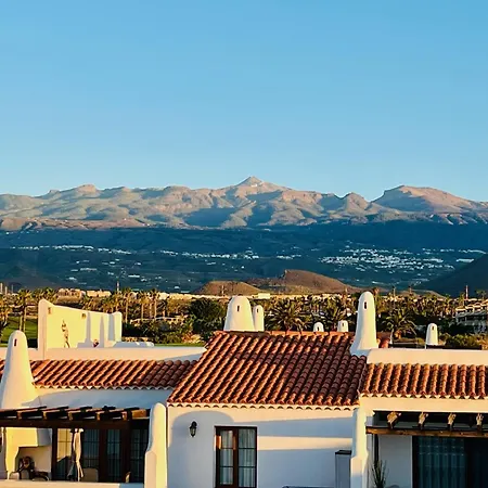 Apartahotel Beautiful 4 Bedroom House With Phenomenal Golf And Mountain Views